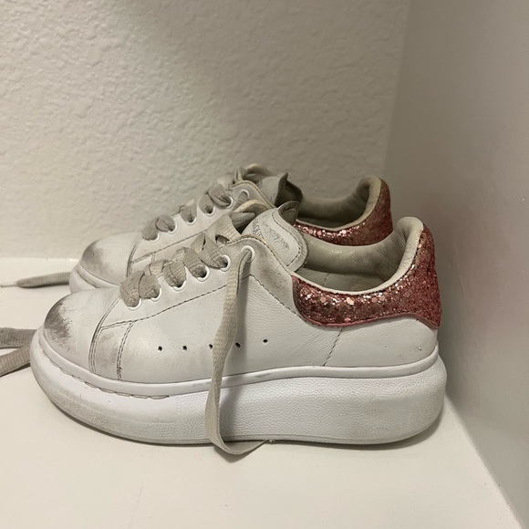 Alexander McQueen pink glitter sneakers - Picture 4 of 7
